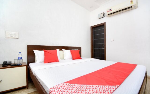 Hotel Mm Crown By OYO Rooms