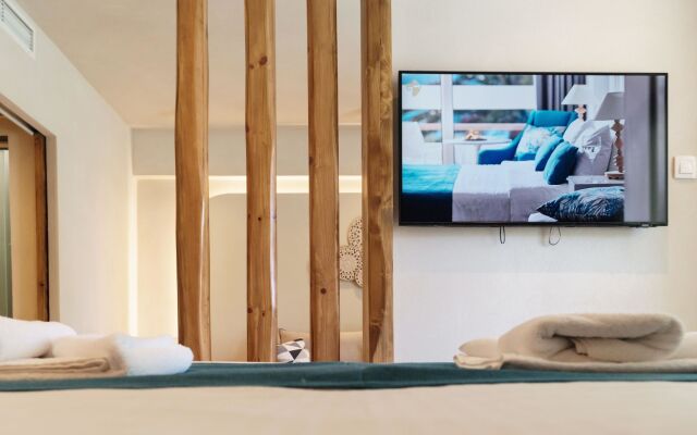 Tylissos Beach Hotel - Adults Only
