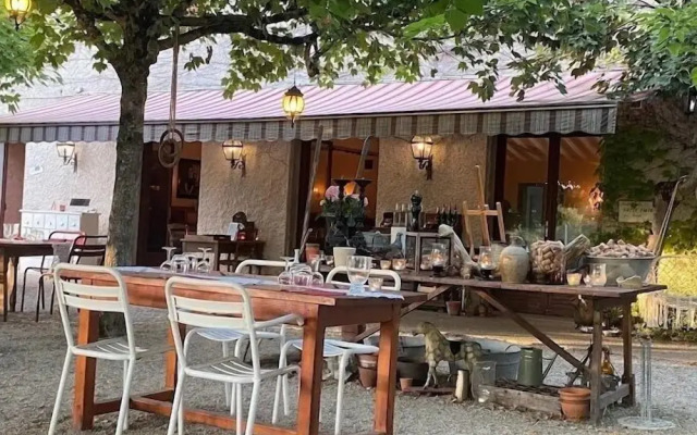 La Chaumiere De L'Eau Sauvage