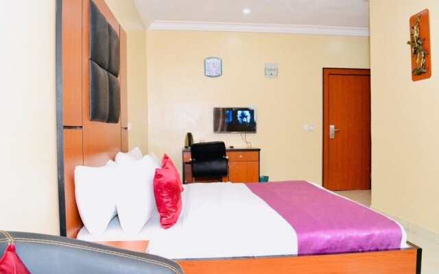 Limoh Suites