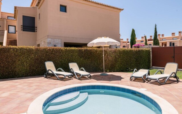Captivating 2-bed Apartment in Praia da Luz