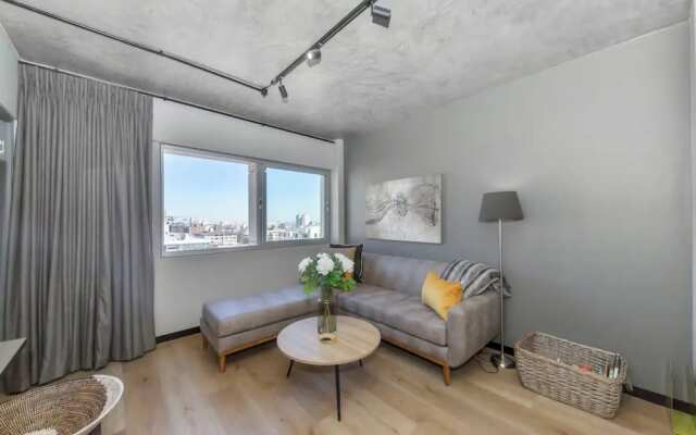 Chic & Sophisticated 1BD Apartment - Sea Point