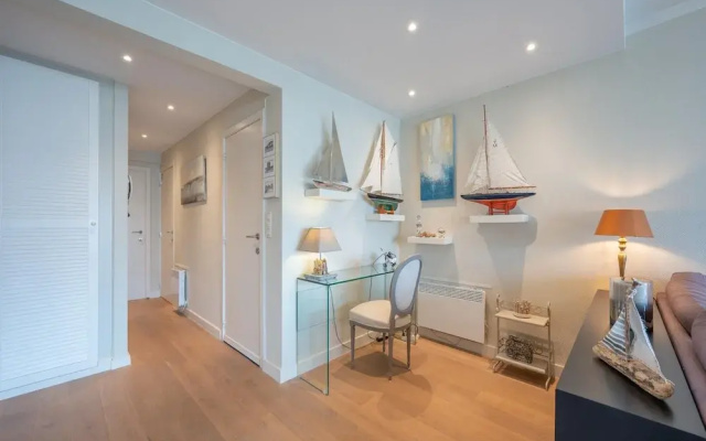 Apartment in Duinbergen Near Sailing School