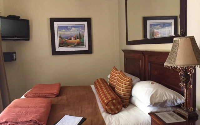 Le Cozmo Guest House