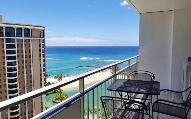 Ilikai Tower One Bedroom Lagoon View Waikiki Condos With Lanai & Free Wifi