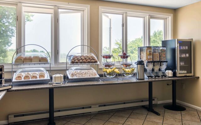 Ogunquit River Inn & Suites