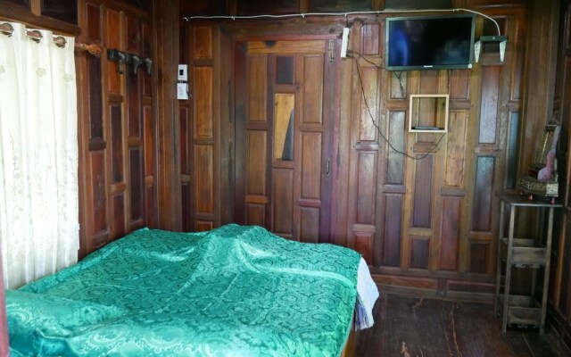 Baan Pak Phutawan Resort