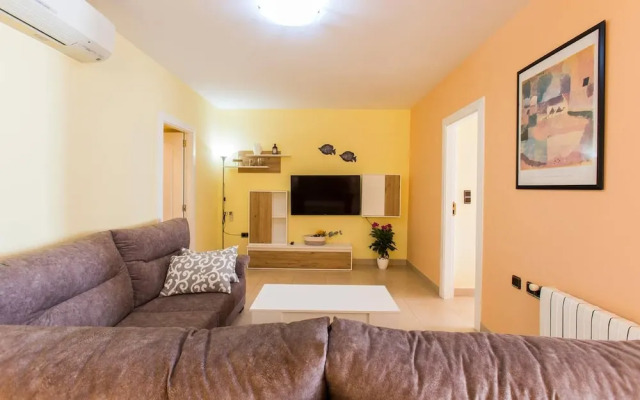 Private Pool, Garden, Barbecue and Beach Nearby