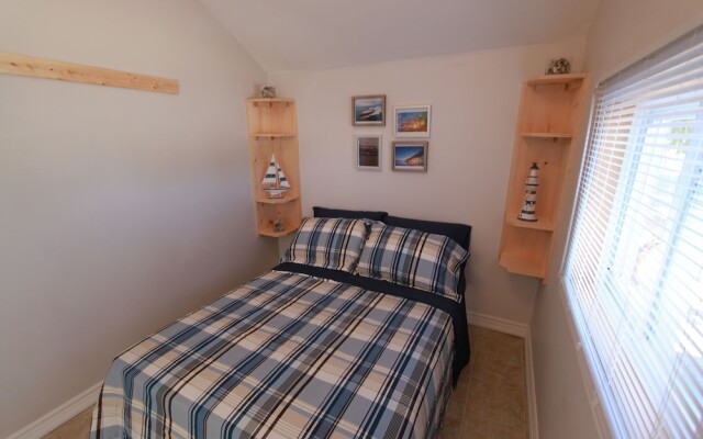 Plovers Cove Cottage