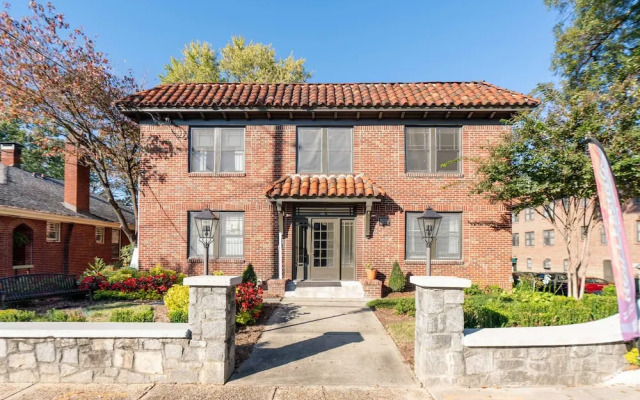 800 Furnished Apartments