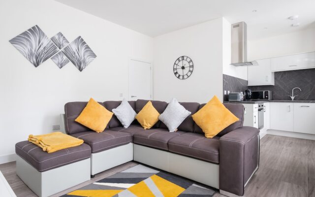 Highland Park Apartment