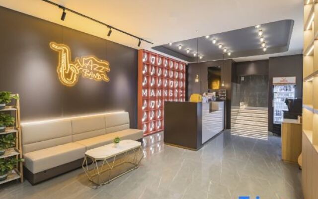 MANNSIC Hotel (Beijing Nongda Liudaokou Subway Station)