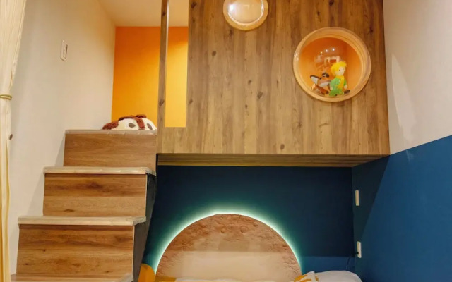 Tokyo Nook