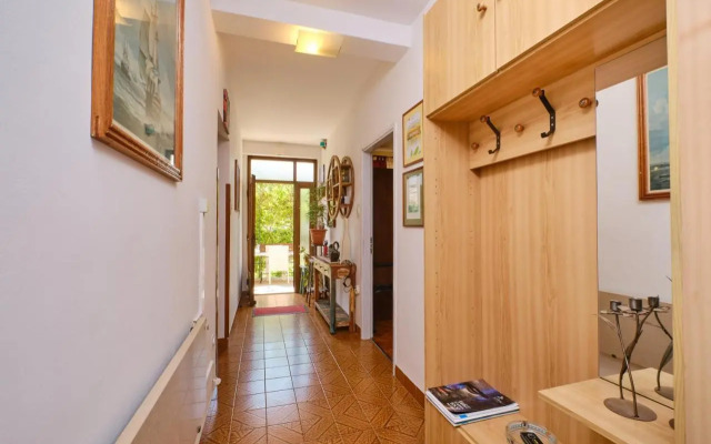 Apartments with a parking space Mali Losinj (Losinj) - 7972