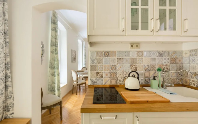 Vintage Style Apartment