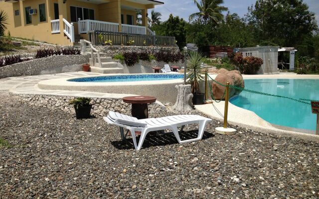 Moalboal Beach Resort