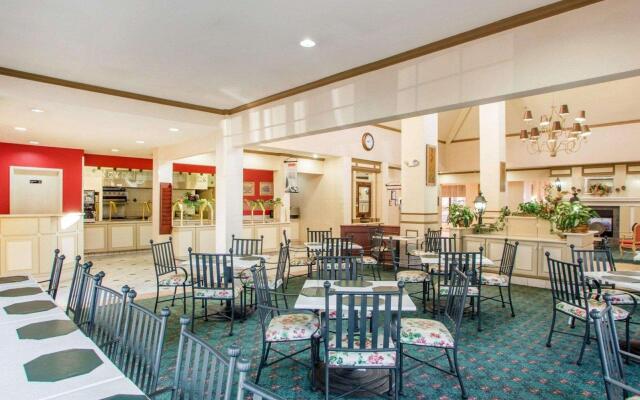 La Quinta Inn & Suites by Wyndham South Holland
