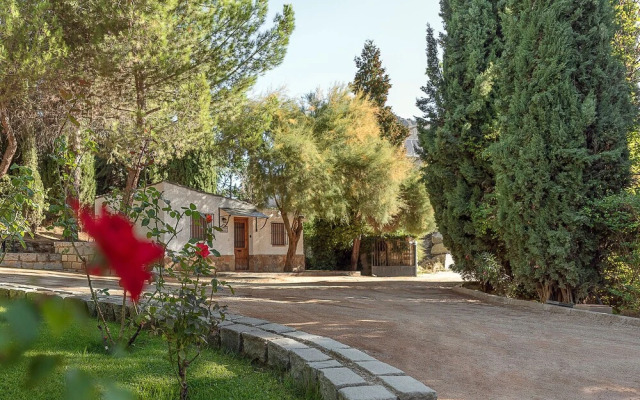 Caserio Del Colmenar