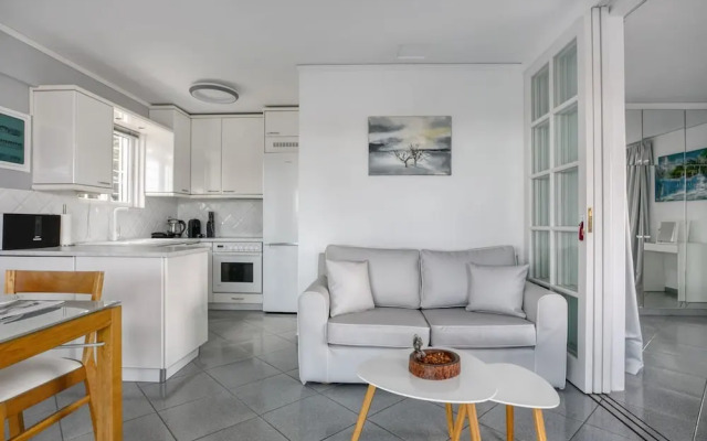 South Blue Sea View Apartment