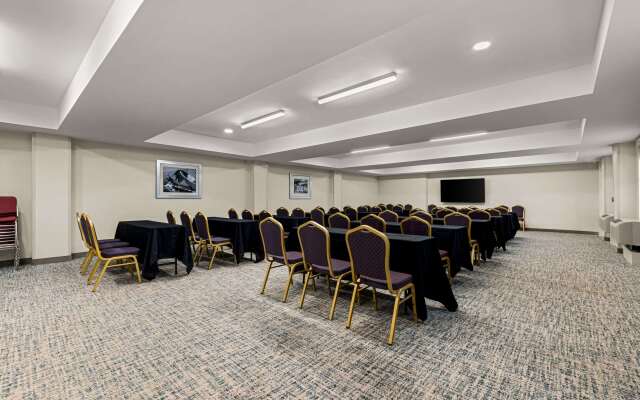 Quality Inn & Suites Matthews - Charlotte