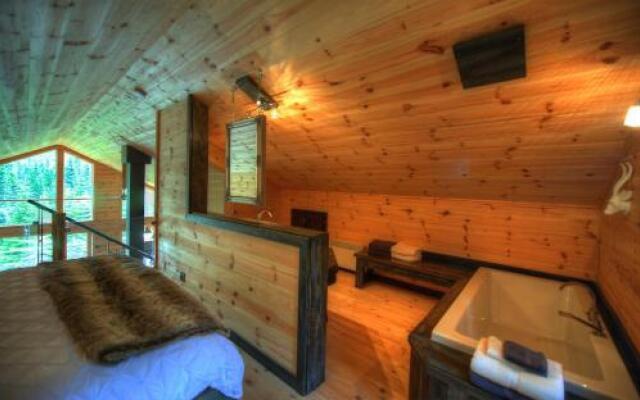 Le Val d'Isère - Les Chalets Spa Canada