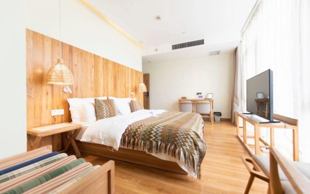Jue Hotel (Greenbelt Window of Zhengzhou High-speed Railway East Station)