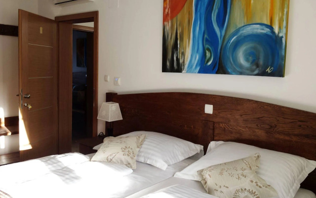 Ethno Garden Apartments