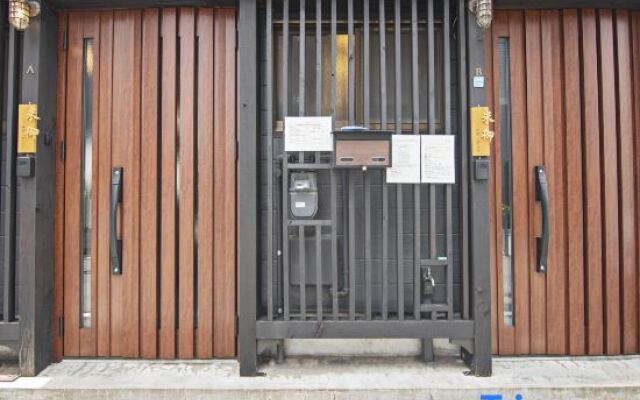 Miyu・Kobi - just 5min walk from Tsutenkaku Tower