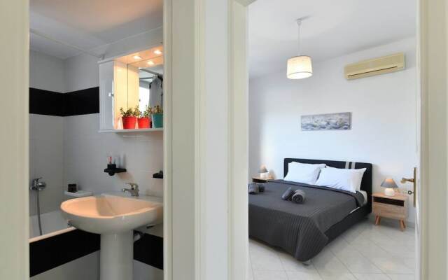 Two Bedroom House - Paroikia Central