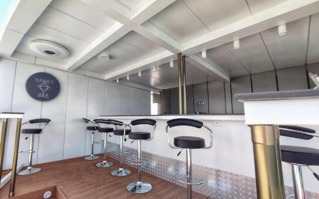 Leo Group Luxury Apartment 13-272A Sunrise Batumi