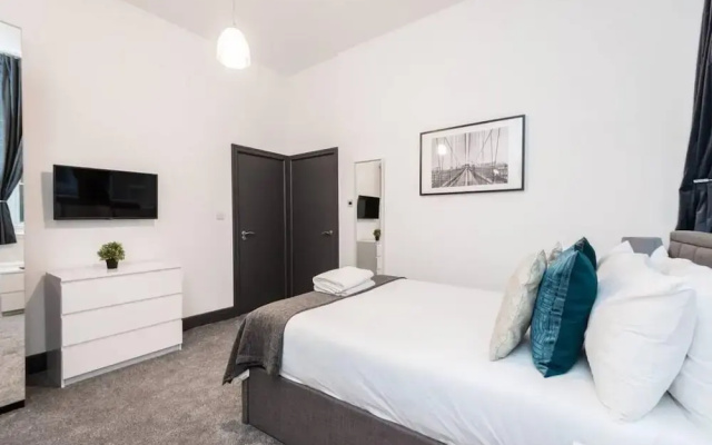 Host Apartments Exchange Quarters