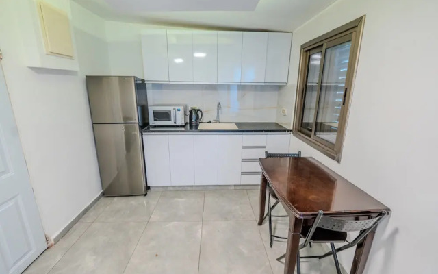 Ha-Yarkon Thirty Nine