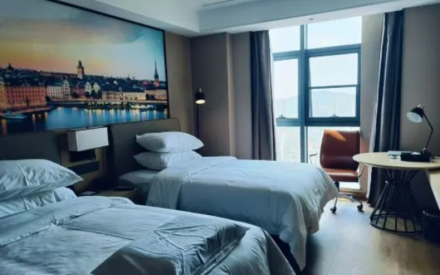 Vienna International Hotel (Haizhou District Government Center Haining West Road Branch) – Guest Rooms – Lianyungang