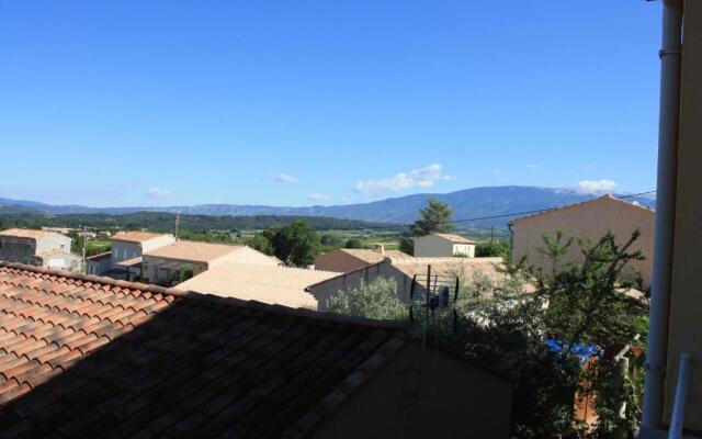 À l'ombre du mûrier