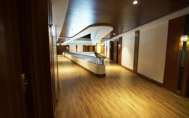 Central Park Reef Resort