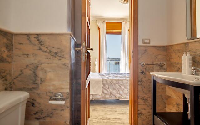 Ortigia Seafront Apartment by Wonderful Italy