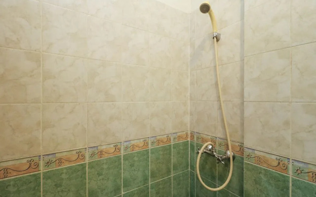 OYO 1273 Hotel Belvena