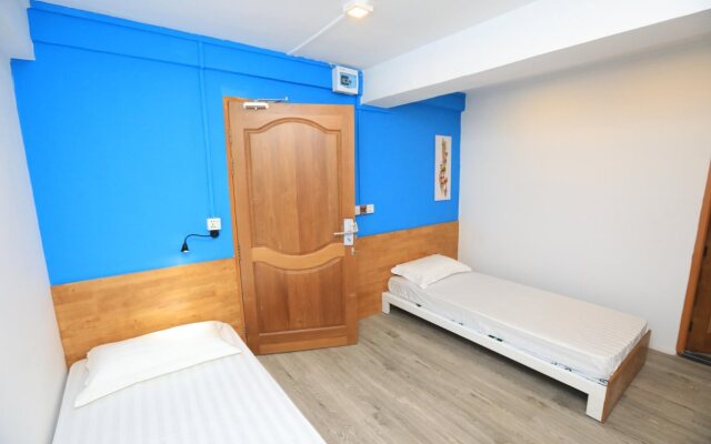 Four Rivers Youth B&B Yangon