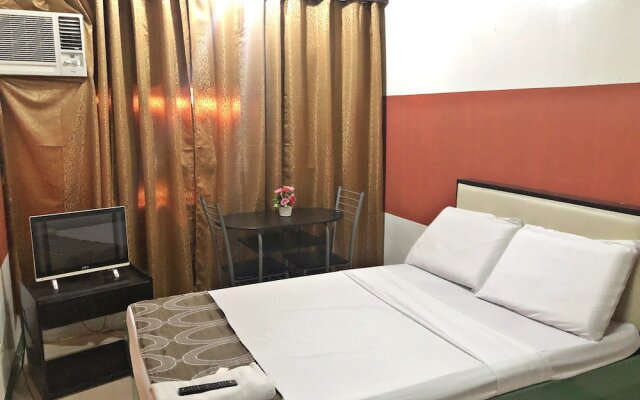 Cosmo Hotel Espana near UST