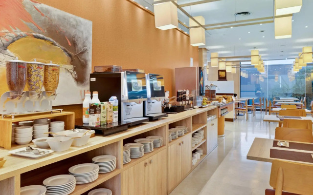 Отель B&B Hotel Tarragona Valls