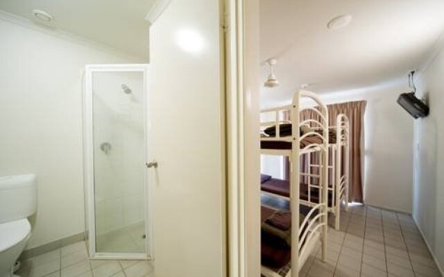 Airlie Waterfront Accomodation - Hostel