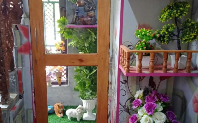 POP 92683 Tabasum Homestay