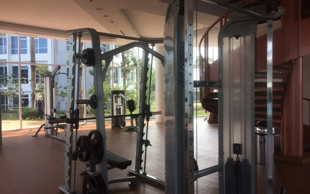 Exclusive and Strategic Studio Puri Mansion Apartment