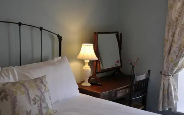 Wisteria House B&B