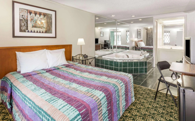 Knights Inn Racine