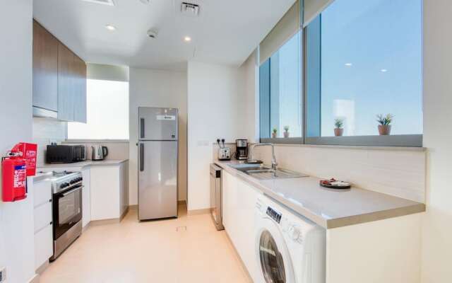 Exclusive Sea View Apartment on the Arabian Gulf