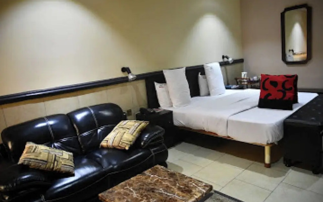 Room-choice Gate Hotel-business Double
