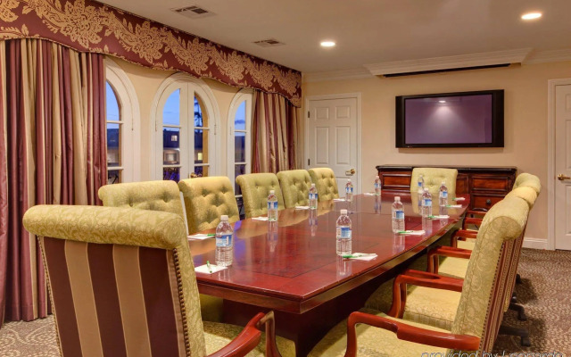 Holiday Inn Laguna Beach