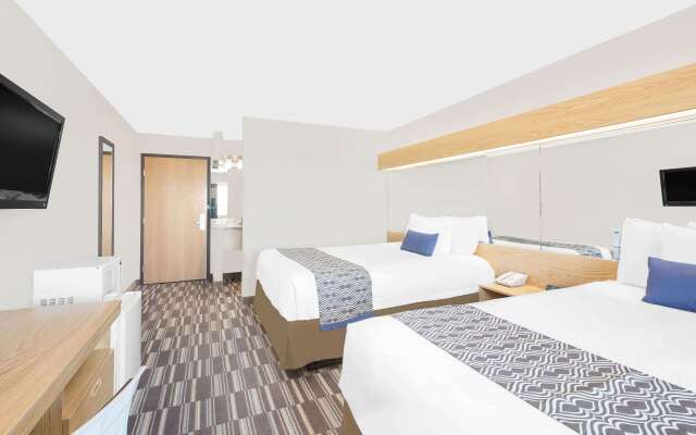 Microtel Inn & Suites by Wyndham Ames