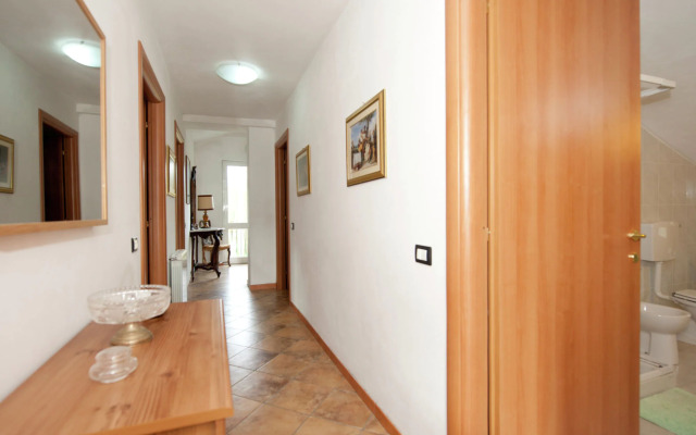 Stunning Cottage in Sesta Godano with Balcony